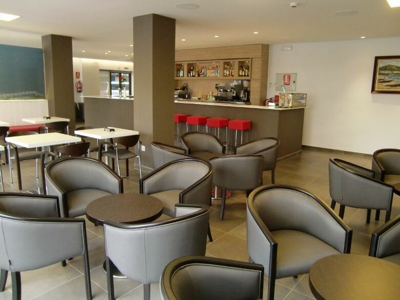 Hotel Petit Palau S�lo Adultos