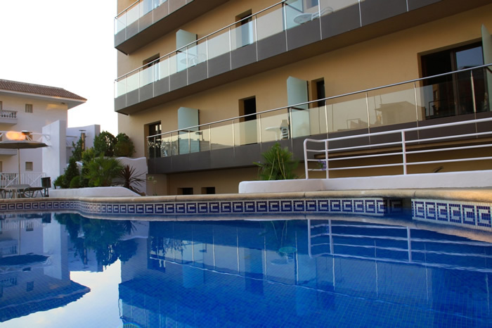 Hotel Petit Palau S�lo Adultos