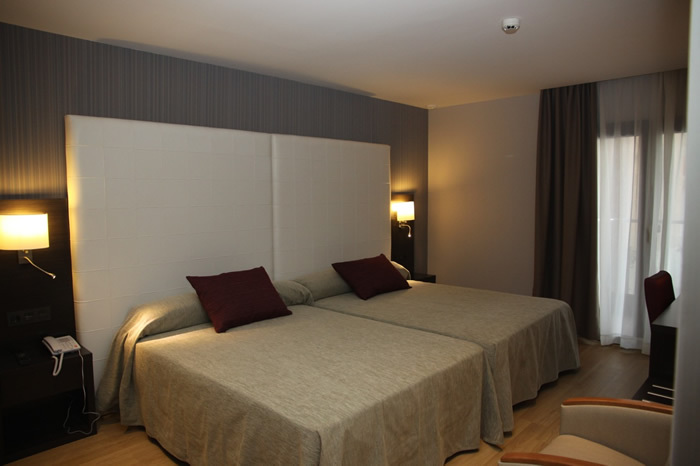 Hotel Petit Palau S�lo Adultos