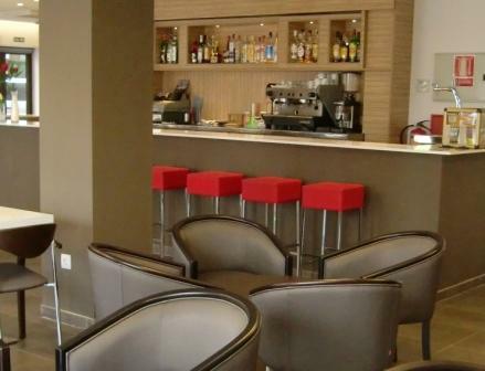 Hotel Petit Palau S�lo Adultos