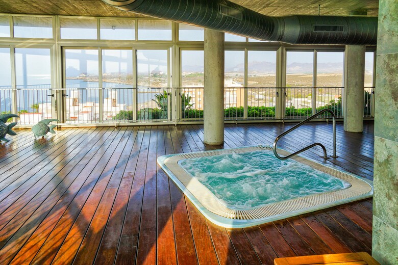 Hotel Senator �guilas