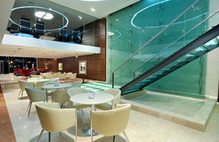 Hotel Howard Johnson La Canada