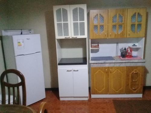Hostal Y Caba�as De Los Reyes