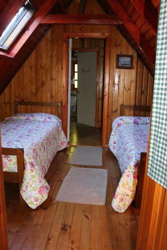 Hostal Y Caba�as De Los Reyes