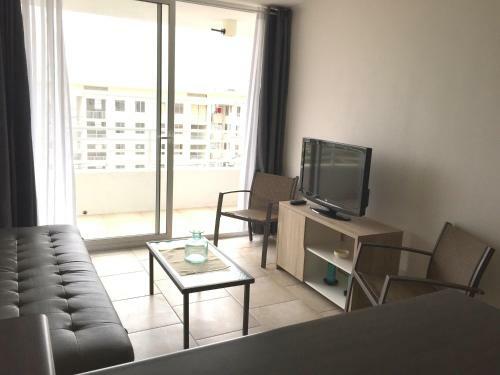 Los Perales Poniente Apartment