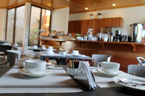 Maki Hotel
