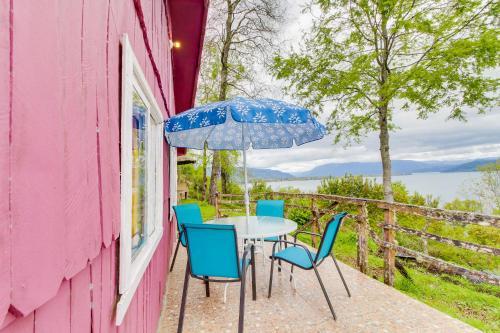 Caba�a Frente Al Lago Puyehue
