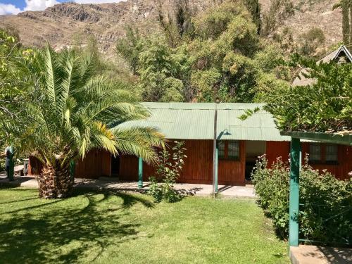 Lodge Caba�as Catapilco En Cajon Del Maipo