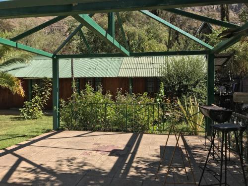Lodge Caba�as Catapilco En Cajon Del Maipo