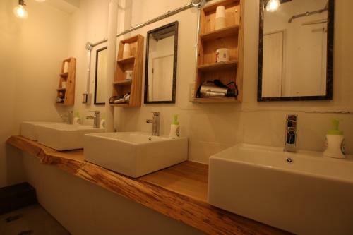 Hostal 365base Outdoor Hostel