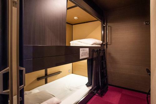 Capsule Hotel Hakodate