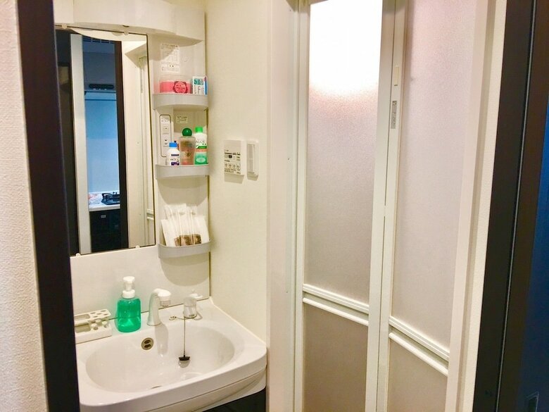 Apartamentos Hiroshima Crane Peace Tower