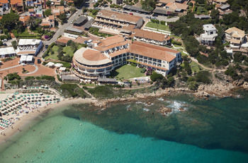 Club Hotel