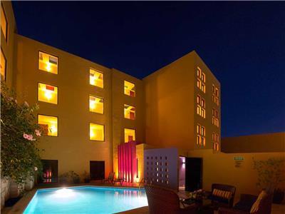 Hotel Plaza Colonial