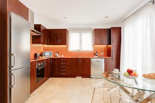Cala'n Blanes Villa Sleeps 8 Pool Air Con Wifi