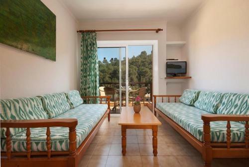 Cala San Vicente Villa Sleeps 4 Pool T184178