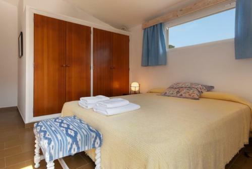 Cala San Vicente Chalet Sleeps 5 Air Con