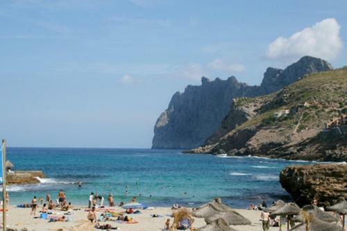 Cala San Vicente Chalet Sleeps 5 Air Con