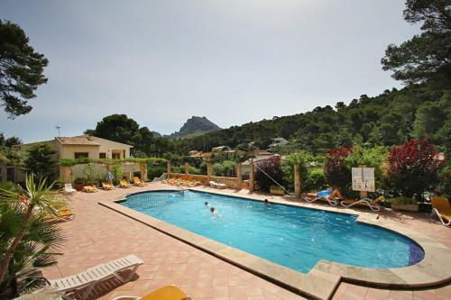 Cala San Vicente Villa Sleeps 4 Pool