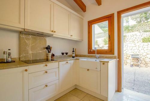 Sant Vicent De Sa Cala Villa Sleeps 6 Pool Air Con