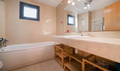 R41 Casa Salom�