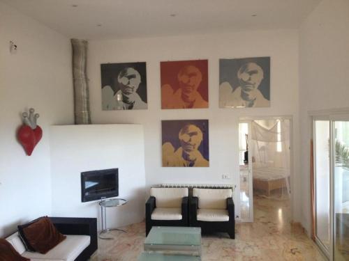 Cala Vadella Villa Sleeps 6 Pool Air Con Wifi