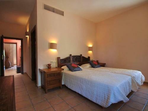 Playa D'en Bossa Villa Sleeps 10 Pool Air Con Wifi