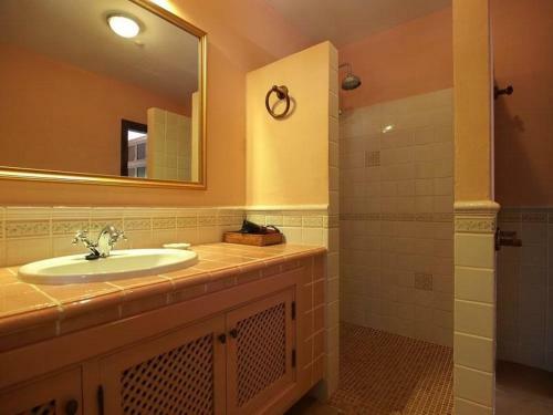 Playa D'en Bossa Villa Sleeps 10 Pool Air Con Wifi