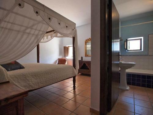 Playa D'en Bossa Villa Sleeps 10 Pool Air Con Wifi