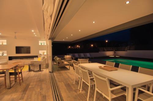 Modern Villa Olivera With Private Pool
