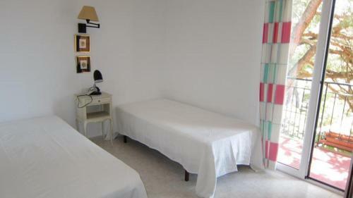 Calella De Palafrugell Apartment Sleeps 6 Pool