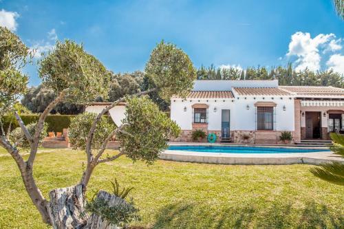 Villa Ruiz