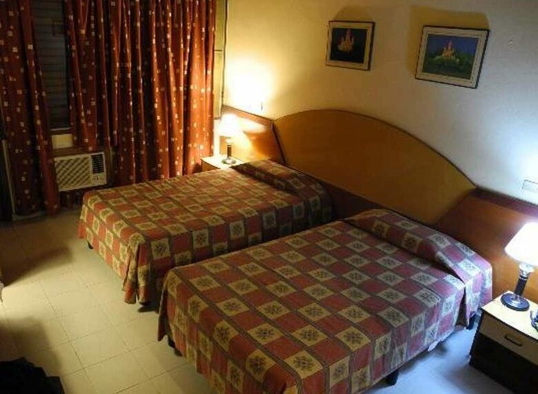Hotel Versalles