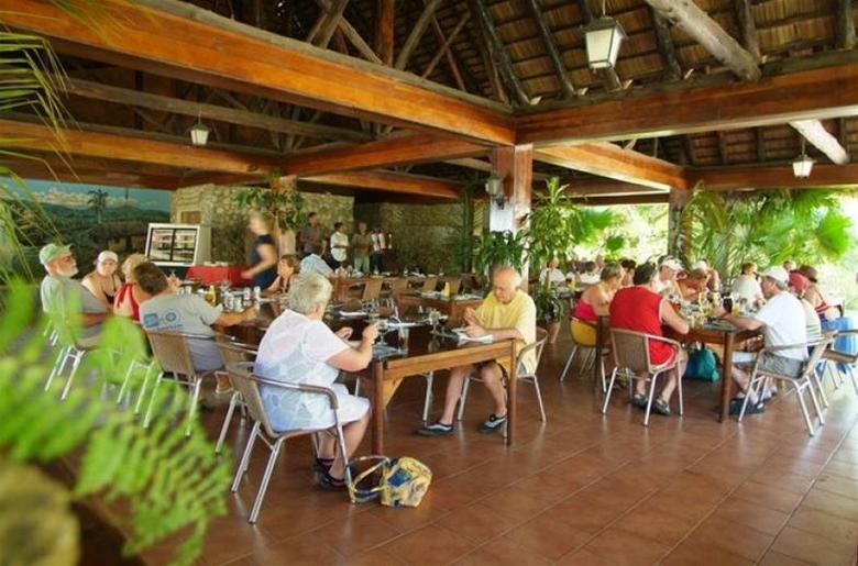 Hotel Brisas Sierra Mar