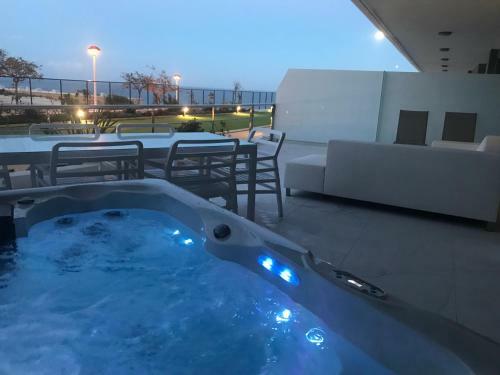 Infinity View Paradise Apartment