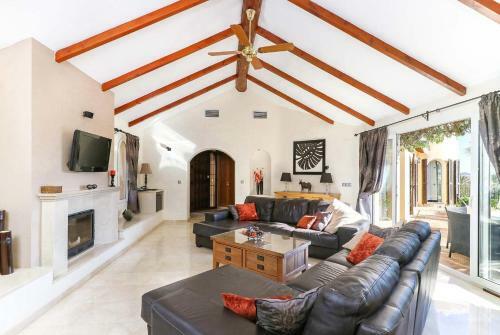 Villa Blue Crest