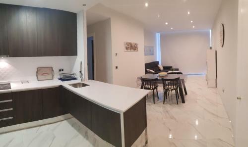 Apartamento Sunset Drive II - Fincas Arena