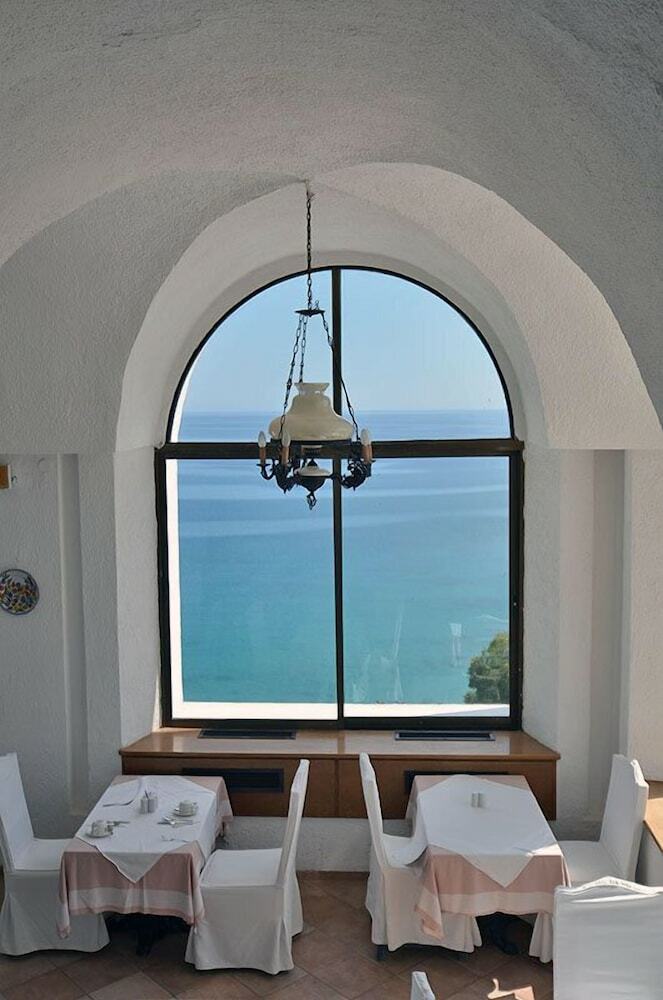 Istron Bay Hotel