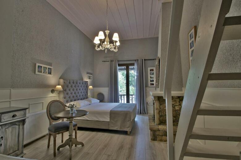 Boutique Hotel Skamnos