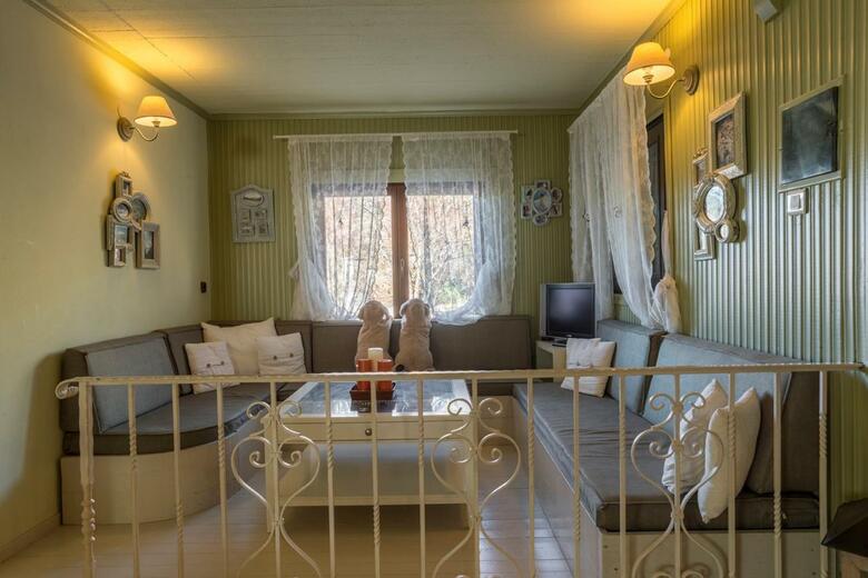 Boutique Hotel Skamnos