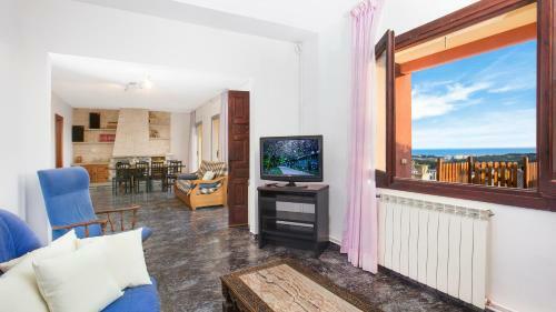 Blanes Villa Sleeps 9