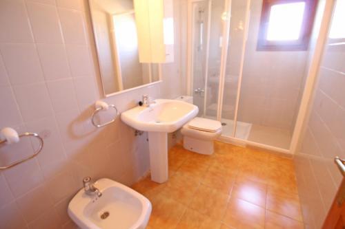 Calpe Villa Sleeps 11 Pool Air Con Wifi