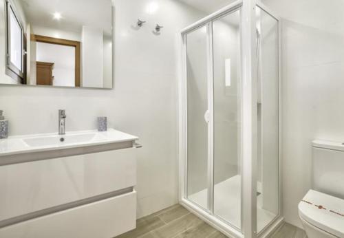 Calpe Apartment Sleeps 8