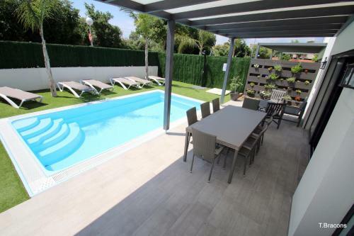 Villa Milos