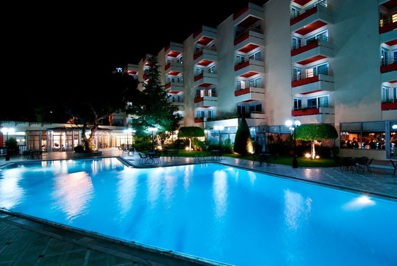 Oasis Hotel Apartments