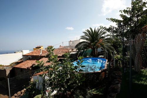 Candelaria's Mountain House (pool & Sea Views)