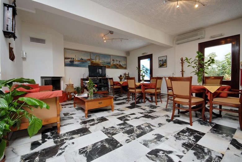Hotel Barbouni