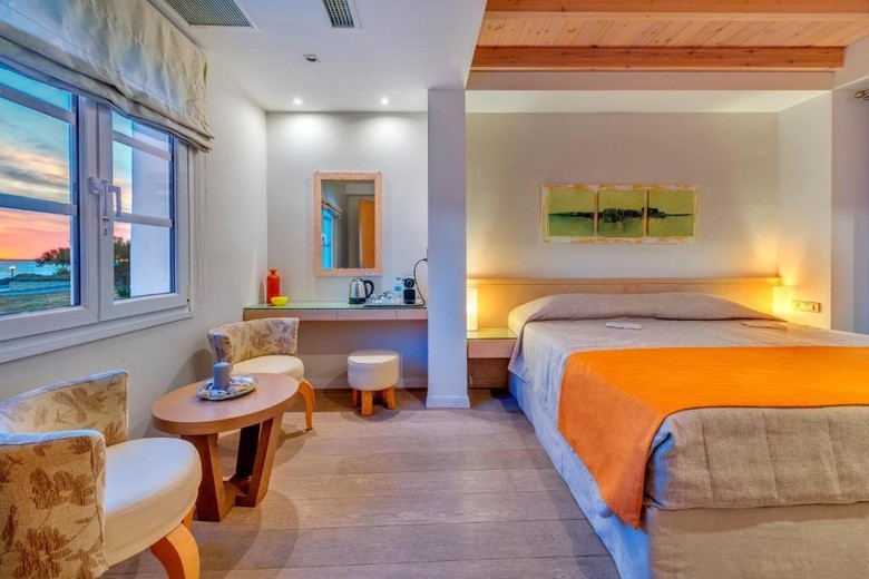Hotel Nissaki Beach