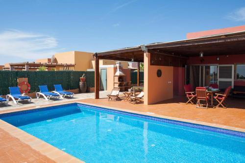 Villa Oneida