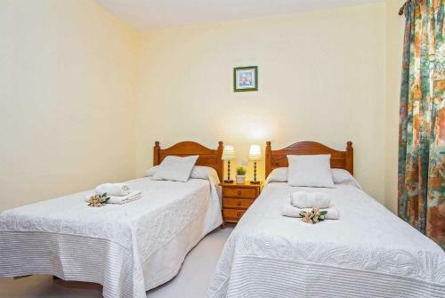 Costa Teguise Villa Sleeps 6 Air Con Wifi